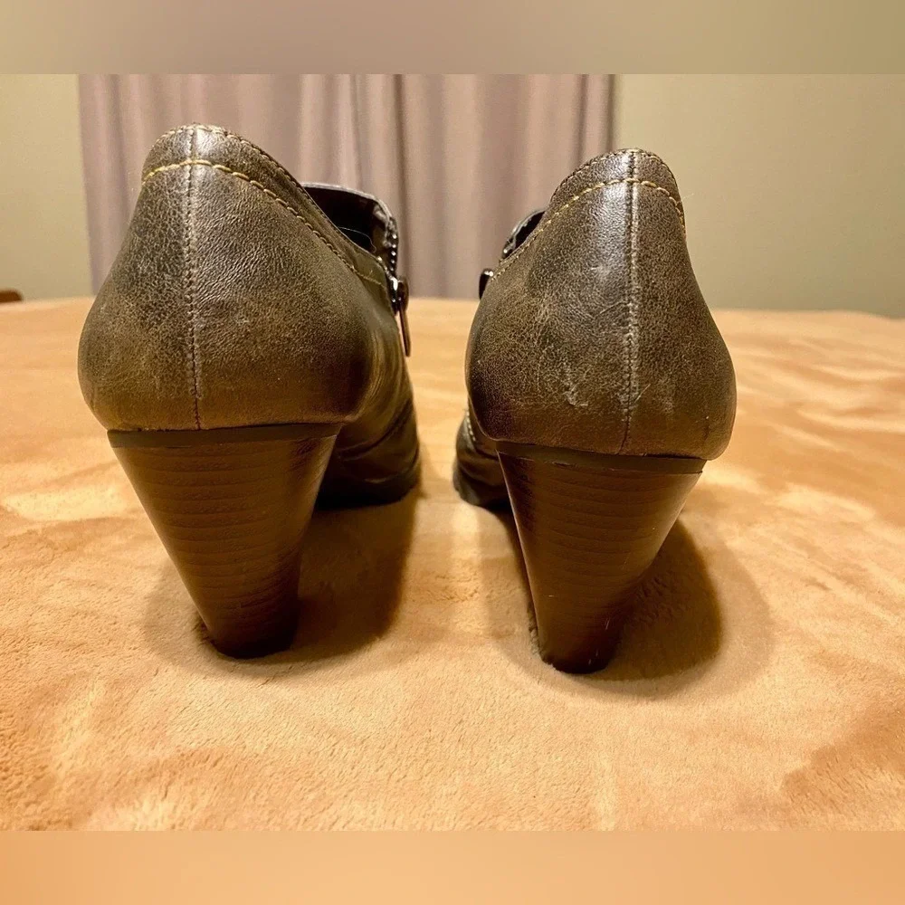 Ruff Hewn Leather Ankle Boots w/ Side Zippers Detail